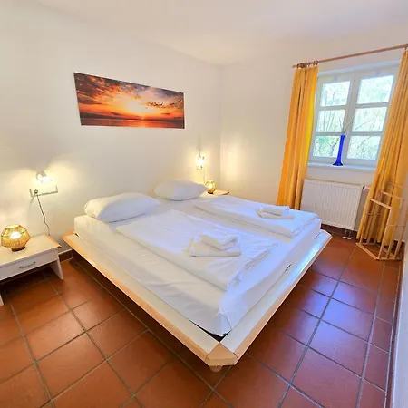 Apartment Rugana - Klassik Mit 1 Schlafzimmer Und Terrasse B56 *